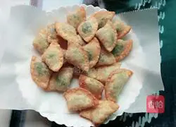 Illustration of how to make fried leek dumplings 7