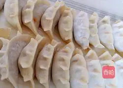 Illustration of how to make pork dumplings 4