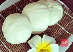 Illustration of how to make leek, shrimp skin and sesame stuffed buns 11