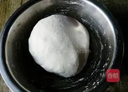 Illustration of making dough sugar cakes 5