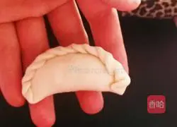 Illustration of how to make lace dumplings 6