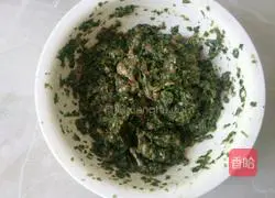 Illustration of how to make shepherd's purse dumplings 10