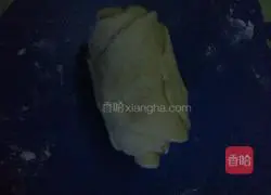 Illustration of how to make flower steamed buns 6