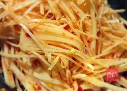 Illustration of how to make potato shredded cake 3