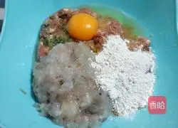 Illustration of how to make three fresh shepherd's purse dumplings 5