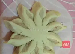 Illustration of how to make mixed juice flower steamed buns 9