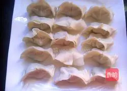 Illustration of how to make mushroom stuffed dumplings 3