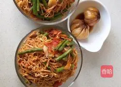 Illustration of delicious steamed braised noodles 14