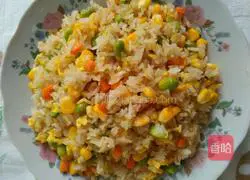 Illustration of how to make egg fried rice 9