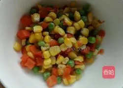 Illustration of how to make braised sausage and rice 2