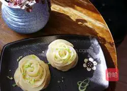 Illustration of how to make rose dumplings 19