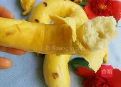 Illustration of how to make banana steamed buns (simulated version) 15