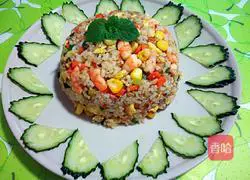 Illustration of how to make curry shrimp fried rice 11