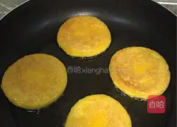 Illustration of how to make pumpkin pancakes 6