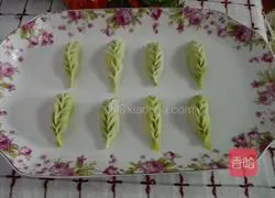  Illustration of how to make radish meat dumplings 13