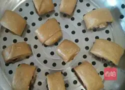 Illustration of how to make brown sugar steamed buns 7