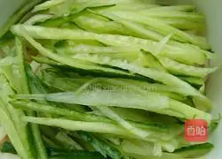 Illustration of making soybean paste cold noodles 9