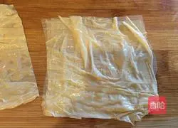 Illustration of how to make tofu skin buns 7