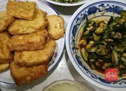 Illustration of how to make golden steamed bun slices 7