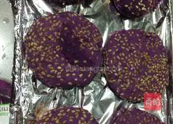 How to make purple sweet potato and sesame cakes Illustration 5