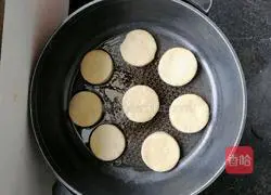 Illustration of how to make wine grain cake 4