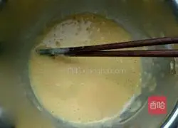 Illustration of how to make breakfast egg pancake 3