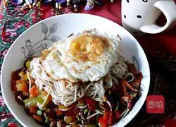 Illustration of how to make noodles with double pepper and pork 8