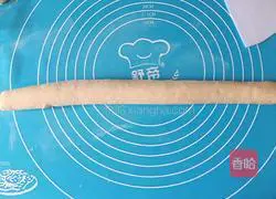 Illustration of how to make brown sugar steamed buns 10