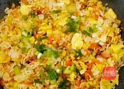 Illustration of how to make colorful fried rice 6