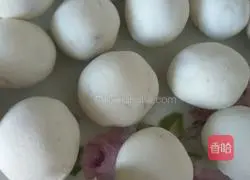 Illustration of how to make glutinous rice balls with hawthorn filling 8