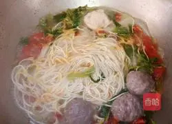 Illustration of how to make soup noodles 11