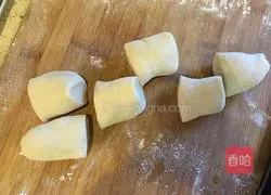 Illustration of how to make pickled cabbage and pork buns 13