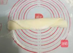 Illustration of making dough golden cake 6