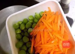 You can also eat rice like this - Illustration of how to make rice and vegetable pancakes 2