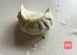 Illustration of how to make dumplings with three fresh fillings 20