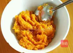 Illustration of how to make pumpkin steamed buns 2