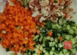 Illustration of how to make bacon and egg fried rice 1