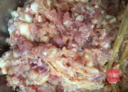 Illustration of how to make Xiao Long Bao 3