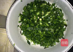 Illustration of how to make shrimp waist wontons 2