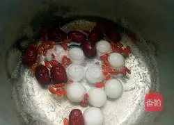 Illustration of making red dates and wolfberry glutinous rice balls 4