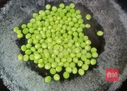 Meatballs, ham and fried rice Illustration of how to do it 4