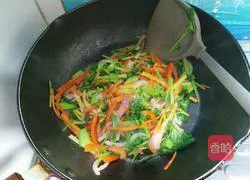 Illustration of home-style fried noodles with colorful vegetables 5