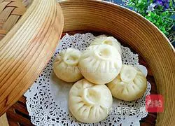 Illustration of how to make pork vermicelli buns 16