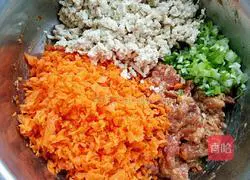 Illustration of how to make carrot and tofu dumplings 10