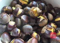 Illustration of how to make chestnut shortbread 1