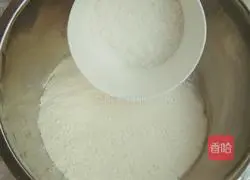 Illustration of how to make hot noodle cakes 1