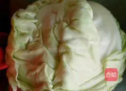 Illustration of how to make cabbage, egg and shrimp pie 1