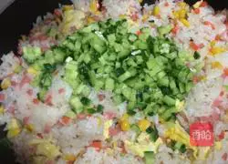 Yangzhou fried rice recipe illustration 7