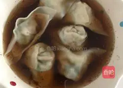 Illustration of how to make sour soup wontons 5