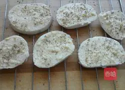 Illustration of how to make cumin steamed buns 4